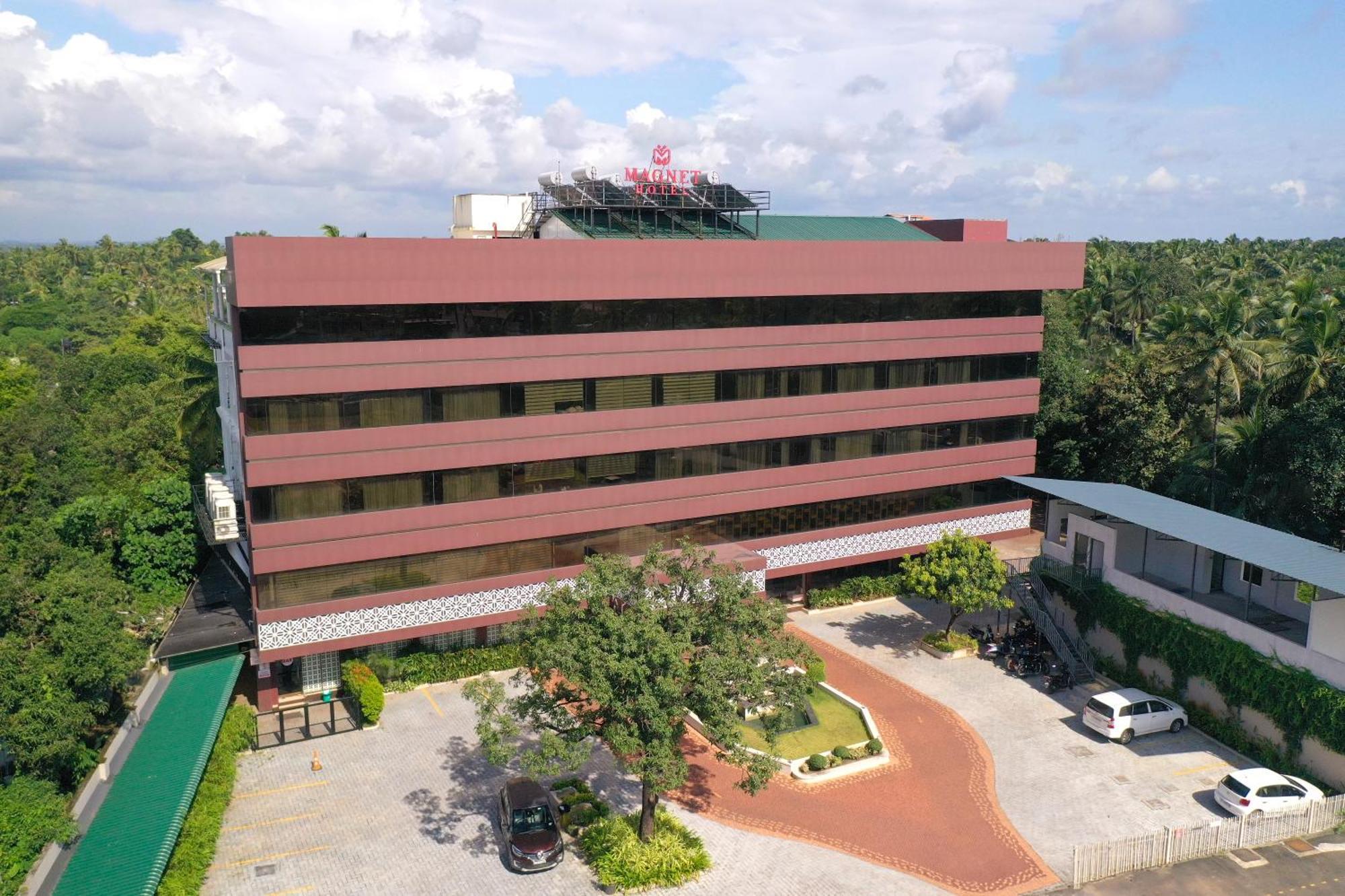Magnet Hotel Cananor Exterior foto